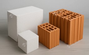 Газобетон или керамические блоки: что выбрать для строительства дома
